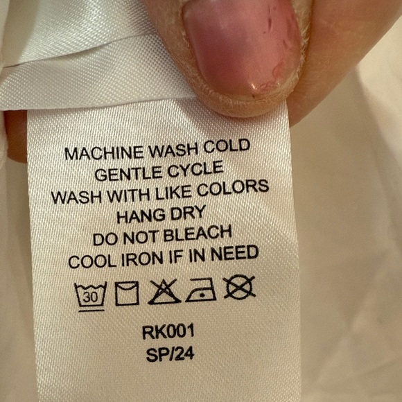 Quince Organic Cotton Woman’s off white Button Down Shirt - Picture 12 of 13